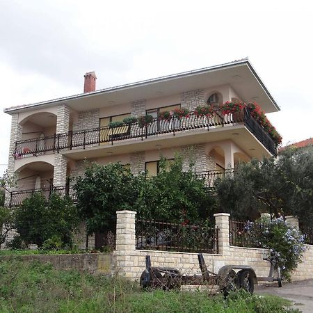 Apartment Bareta Trogir Exterior photo